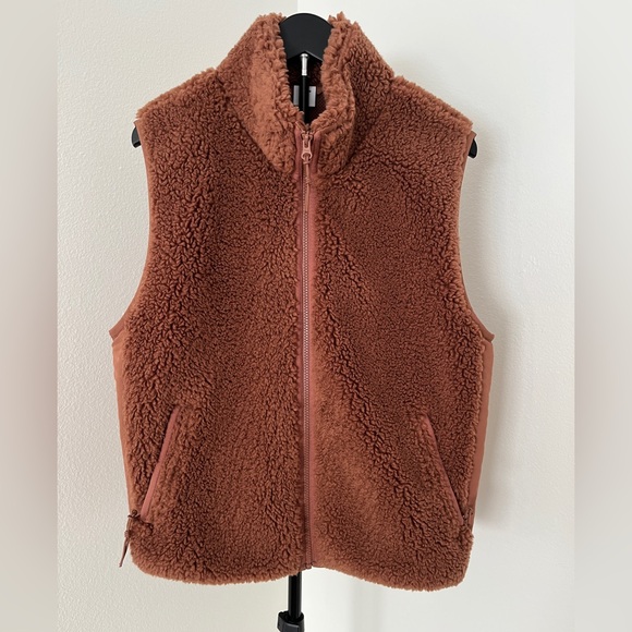 TNA Jackets & Blazers - TNA Rust Sherpa Zip-Up Vest